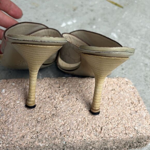 Gucci Leather Monogram mules - Picture 6 of 9